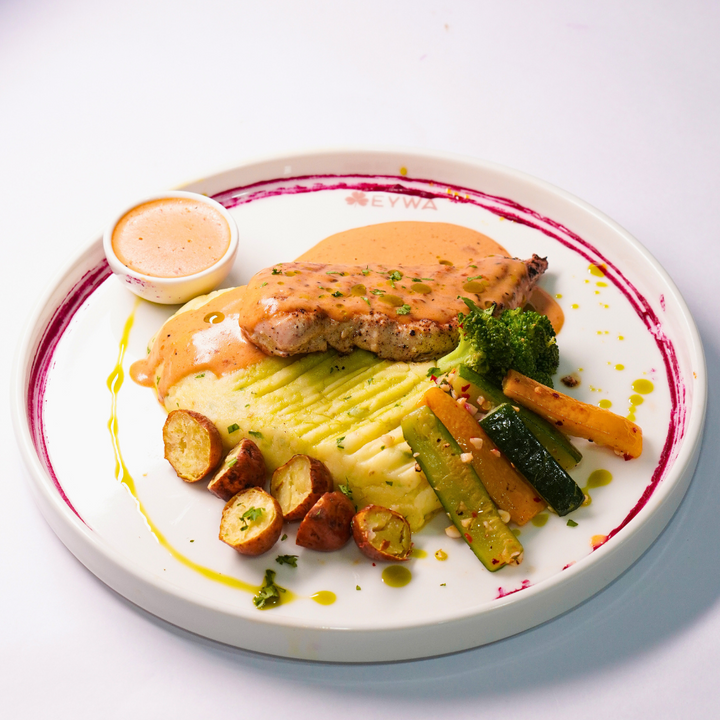 GRILLED CHICKEN WITH THE WORKS