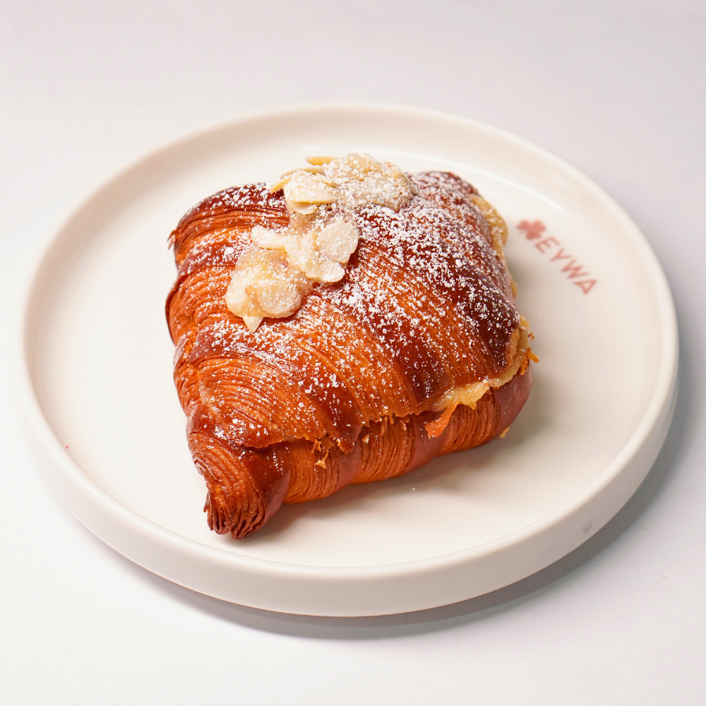 Almond Croissant 